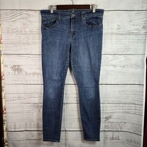 GAP Women’s Size 31R Legging Jeans Medium Wash Stretch Denim